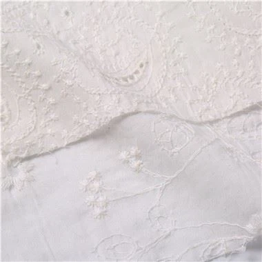 نسيج قطن أبيض مطرز